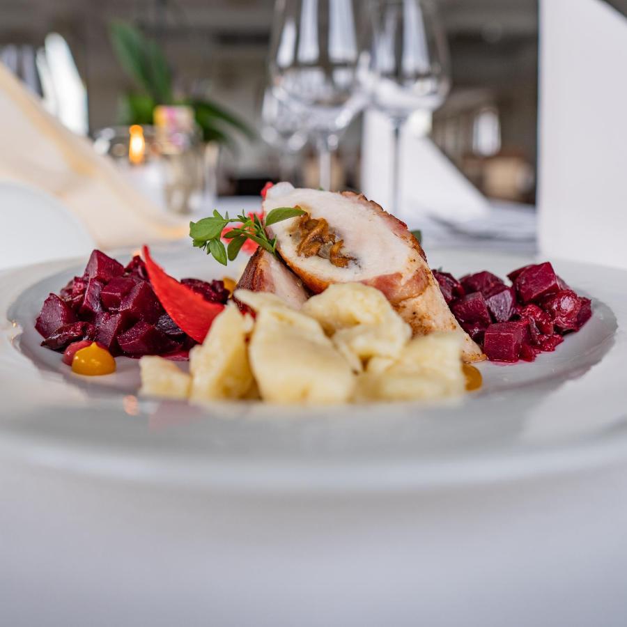 שיצ'וצ'ינק Boutique Odyseja & Spa מראה חיצוני תמונה A plate of food