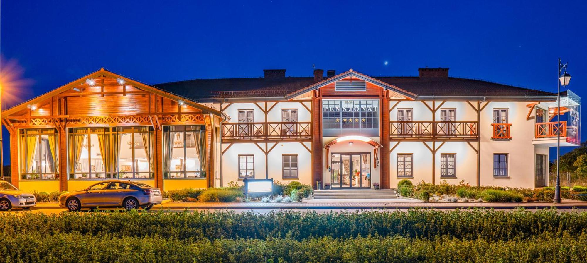 שיצ'וצ'ינק Boutique Odyseja & Spa מראה חיצוני תמונה The main building of the hotel