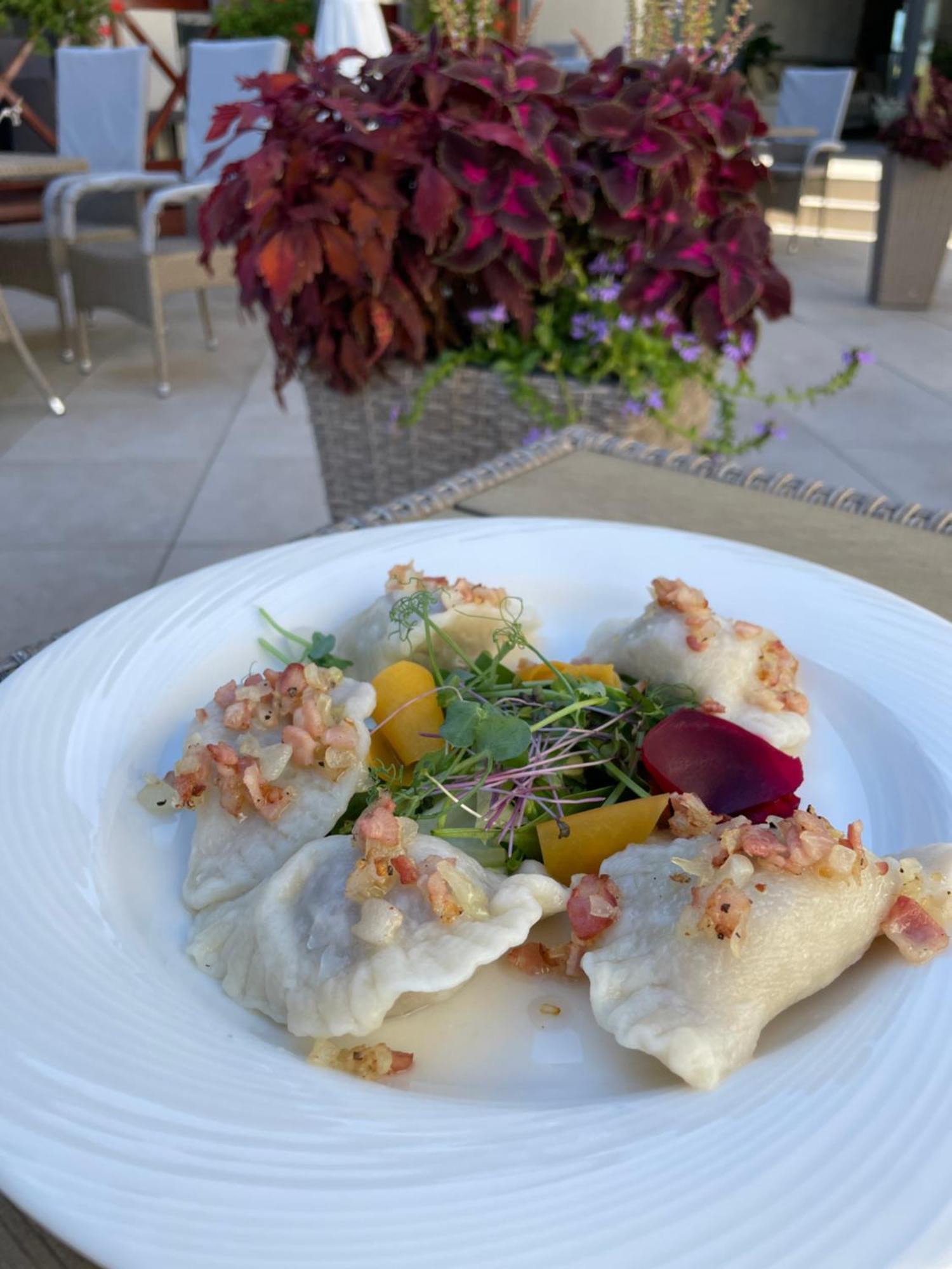 שיצ'וצ'ינק Boutique Odyseja & Spa מראה חיצוני תמונה A plate of pierogi