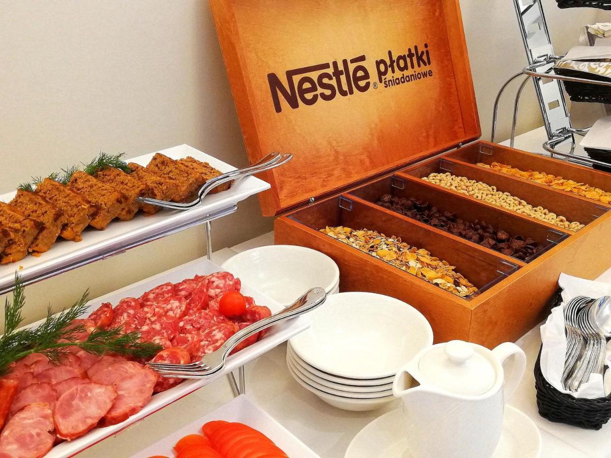 שיצ'וצ'ינק Boutique Odyseja & Spa מראה חיצוני תמונה Nestlé breakfast